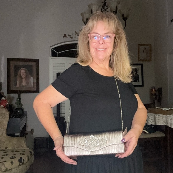 Anthropology Raj metallic pleated Clutch Pewter with  with Chain Strap - Picture 4 of 4